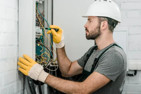 The Tech-Savvy Spark: How Electricians Embrace Smart Home Automation